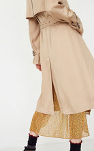 Load image into Gallery viewer, Women&#39;s Double-breasted Lace-up Cinched Waist Wind Coat