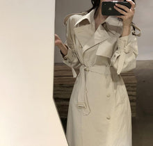 Load image into Gallery viewer, 2019 Woman Autumn White Double-breasted Trench Coat British Chic Chalaza Long Loose Coat