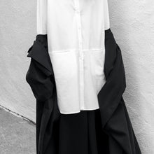 Load image into Gallery viewer, 2019 Loose Women&#39;s Windbreaker Spring Casual Turn-down Collar Pockets Black Thin Coat Jacket Female Outwear